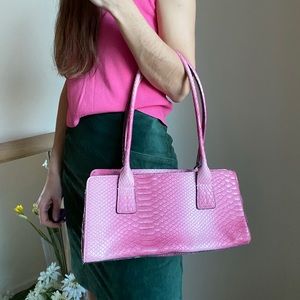 🌐 pink faux croc leather handbag